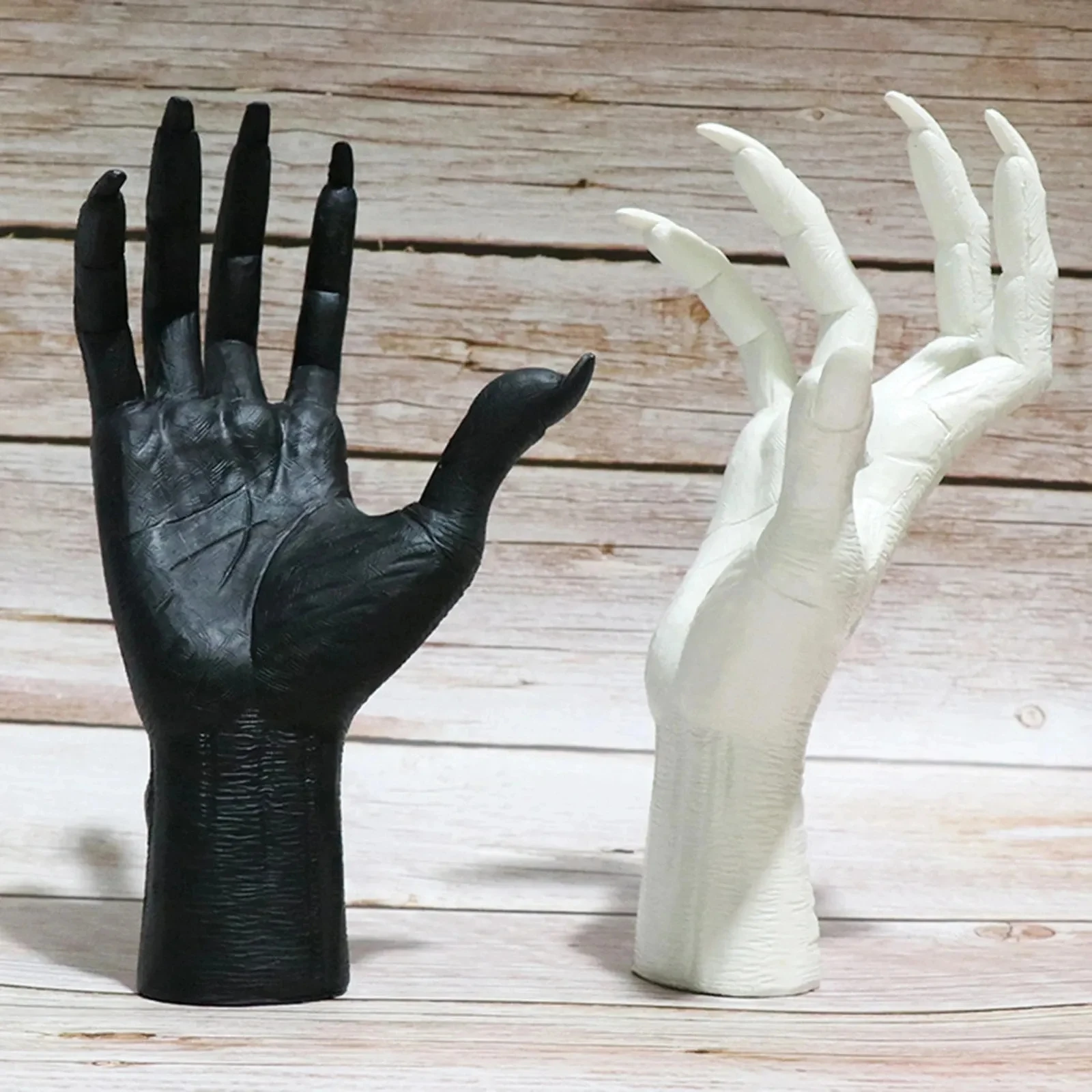 Witch Hand Wall Hanging Wall Hanger Decoration Wall Simulation Devil Hands Statue 3D Open Hand Sculpture Resin Decorative Art