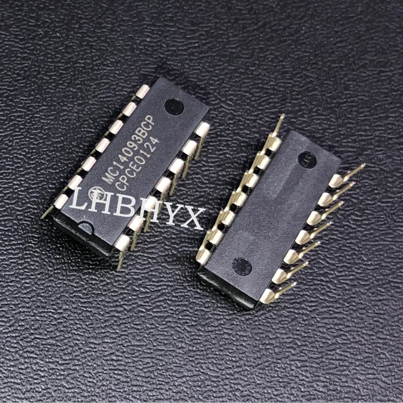 MC14093BCP 4093 رباعية 2-Input NAND شميت الزناد DIP-14 جديد الأصلي 5 قطعة