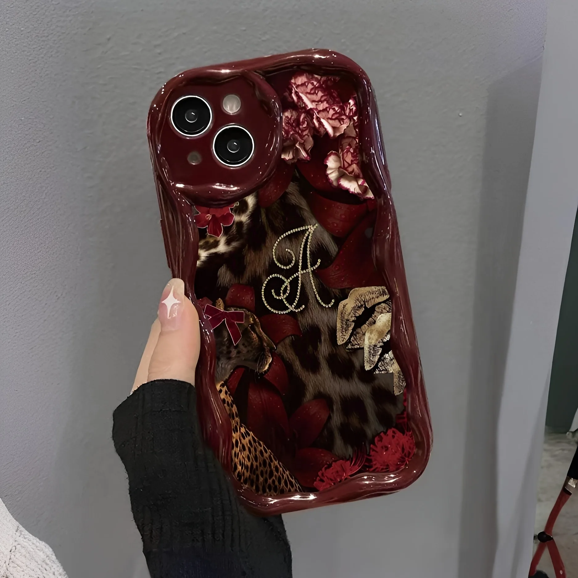 Retro Burgundy Leopard Rose Pattern Wavy Frame Phone Case For iPhone 17 16 15 14 13 12 11 Pro Max Plus Air Shockproof Soft Cover - view 5