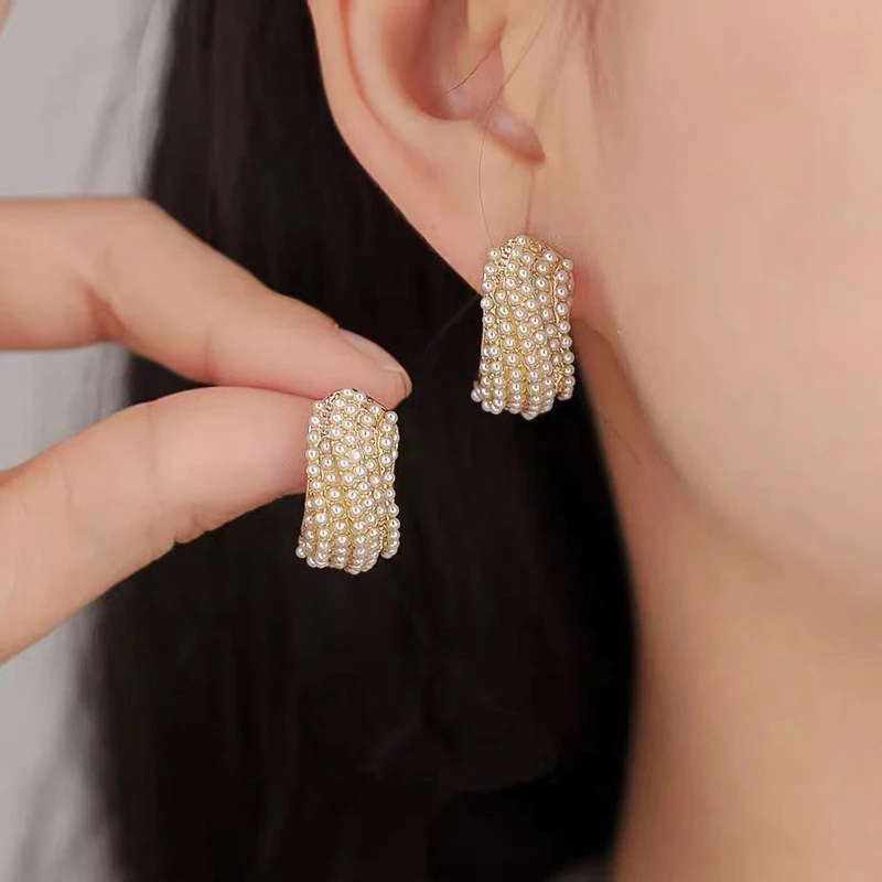 Twisted Pearl C-shaped Women's Stud Earrings Multi-layers Imitation Pearl Beads Small Earrings for Girls Elegant Ear Jewelry
