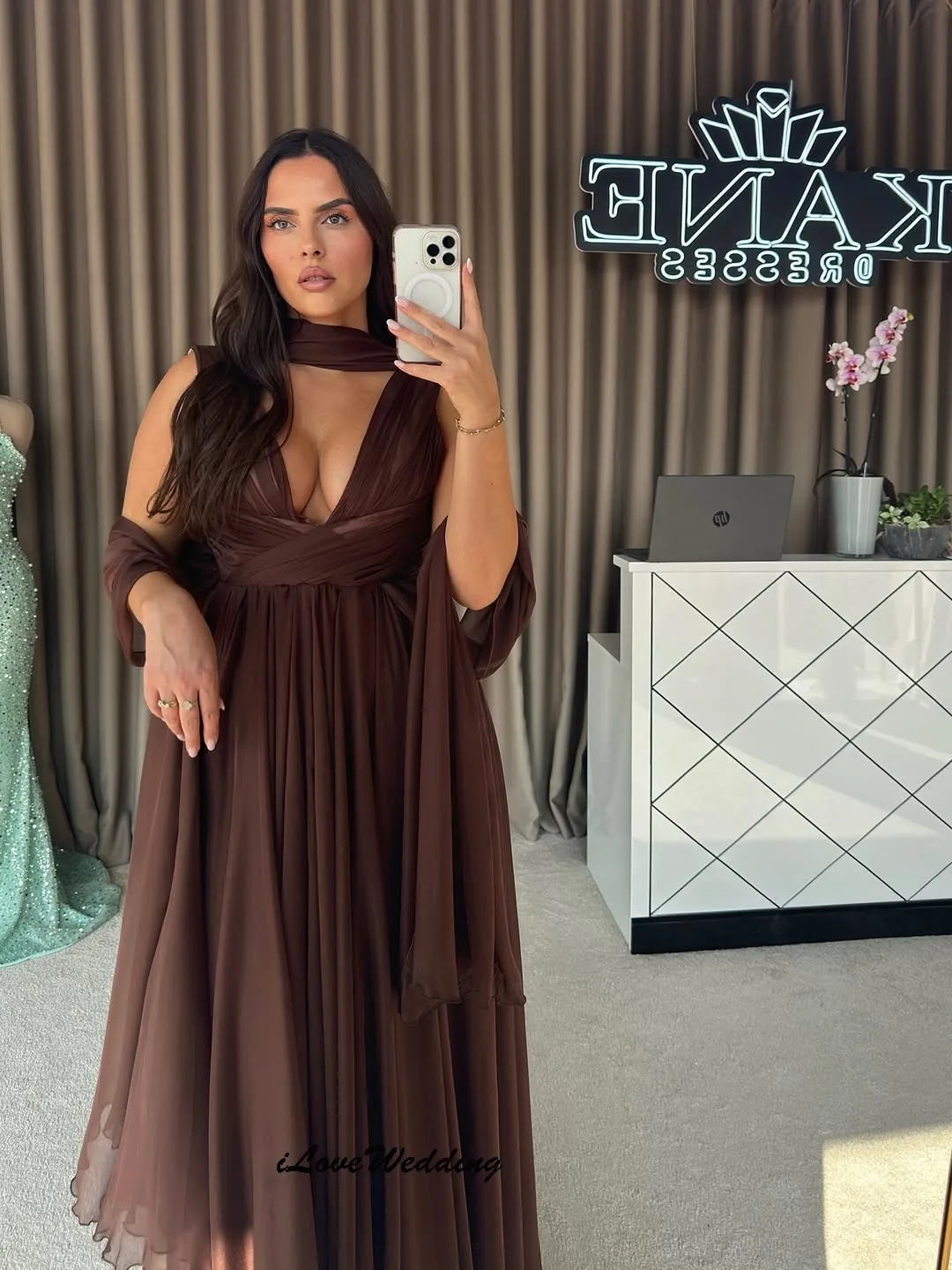 

Customized V-Neck Chiffon Sexy Prom Dresses 2025 Sleeveless A-Line Women Party Dress Pleated Evening Dresses Gala Floor Length