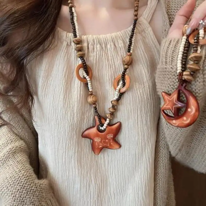 Collar con colgante de estrella de cuentas de madera bohemio para mujer, estilo vintage para vacaciones, cadena de capas, joyería de regalo de lujo única.