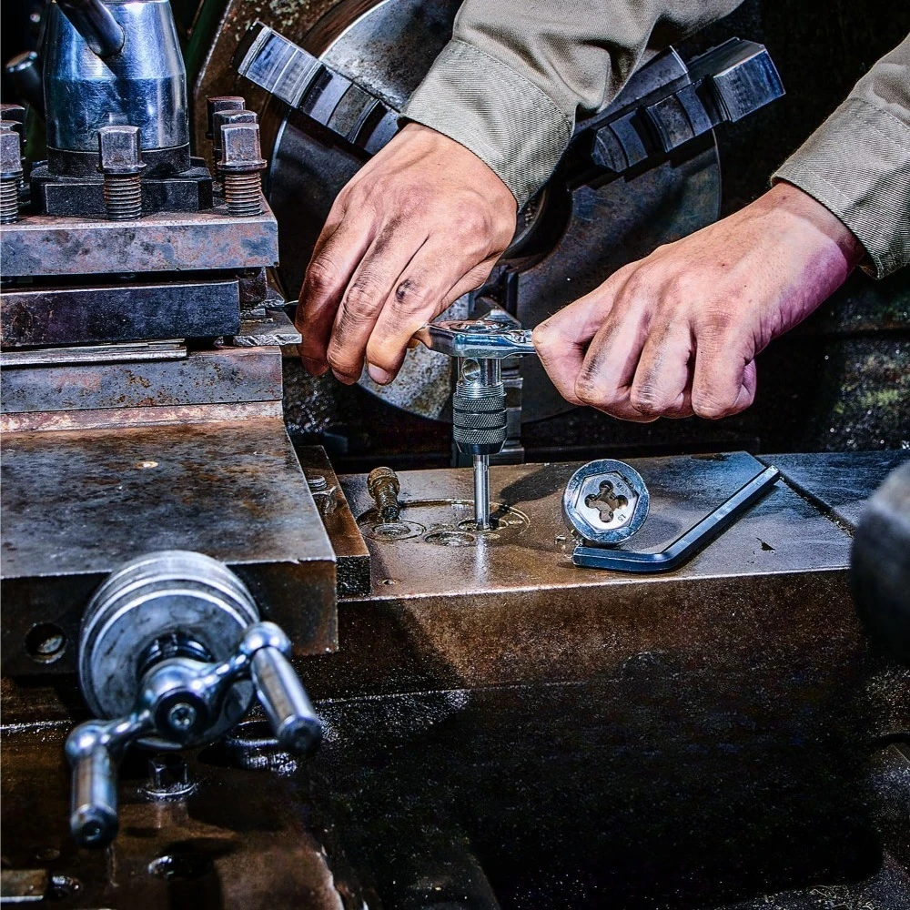 Ratcheting Tap and Die Set SAE Metric 127 Piece Threading Tool Kit with Drill Bits Inflatable Seatings