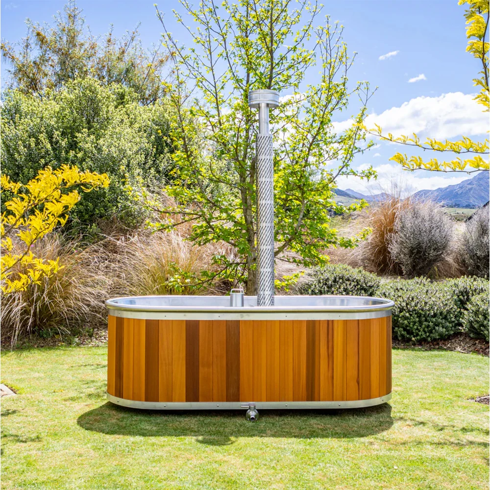 

Modern Red Cedar Wood Fired Outdoor Hot Tub Spa 2-4 Person Capacity with Stainless Steel Liner Soaking Wooden Burning Heater