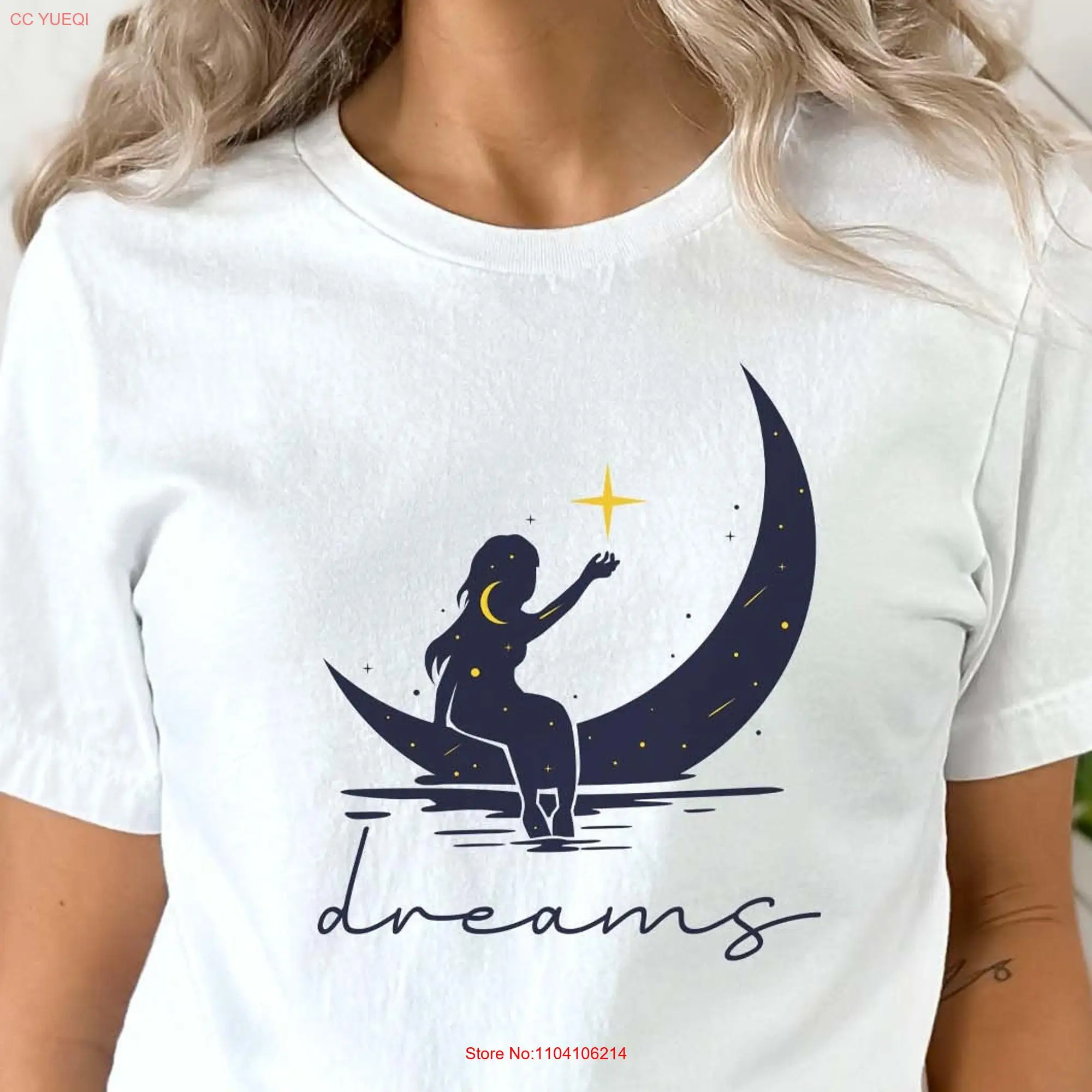 

Астрономическая футболка с надписью «Girl on the Moon Sweet Dreams» и изображением звезд
