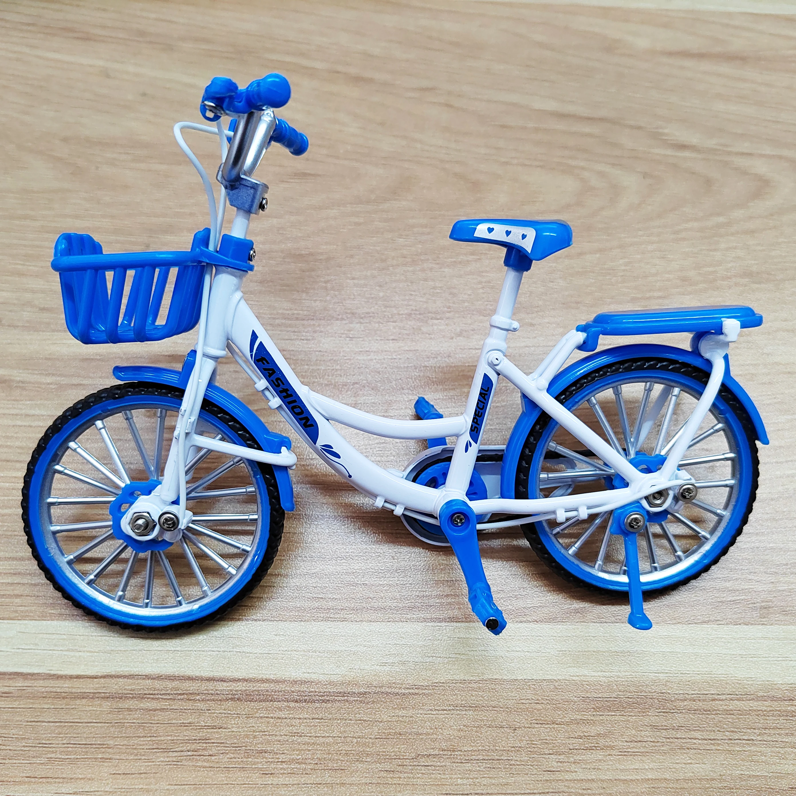 New Creative Bicycle 1: 10 Finger Bike Model Alloy Diecast with Basket Bicycle Simulation Collection Gifts Toys for boys