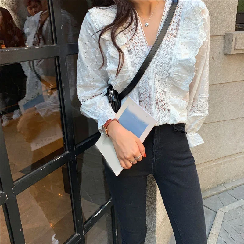 Blouses Women Elegant Retro Hollow Out Design Chic Korean Vintage Office Ladies V-neck Blouse New All-match Summer Femme Clothes