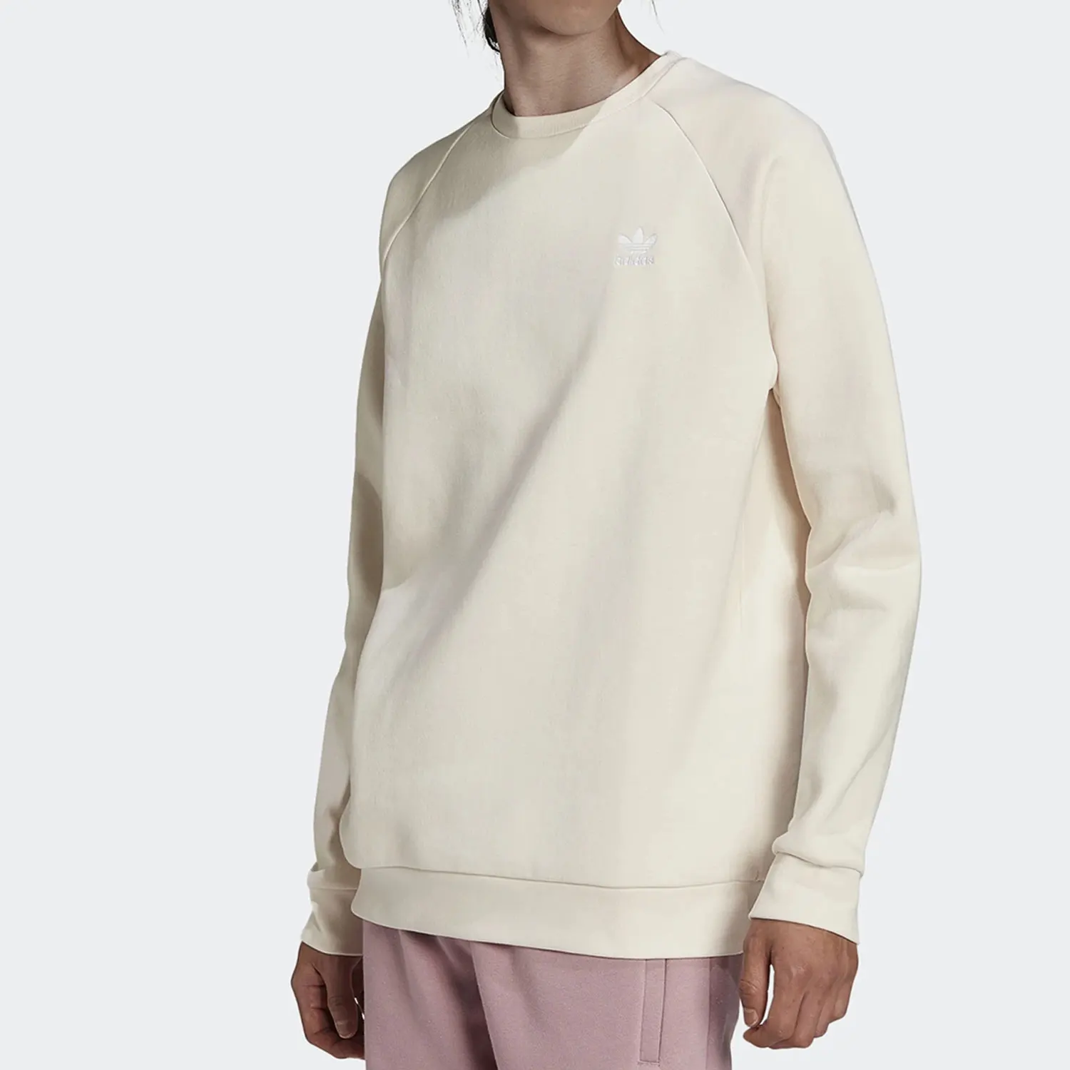 

Adidas Originals Men's Long Sleeve Round Neck Sweatshirt HE9428