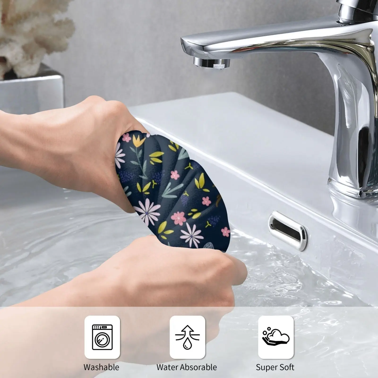 Cute Bumblebees-Dark Version Custom Towel Bath Towel Bumblebees Jump Spring Summer Animals Bee Bees