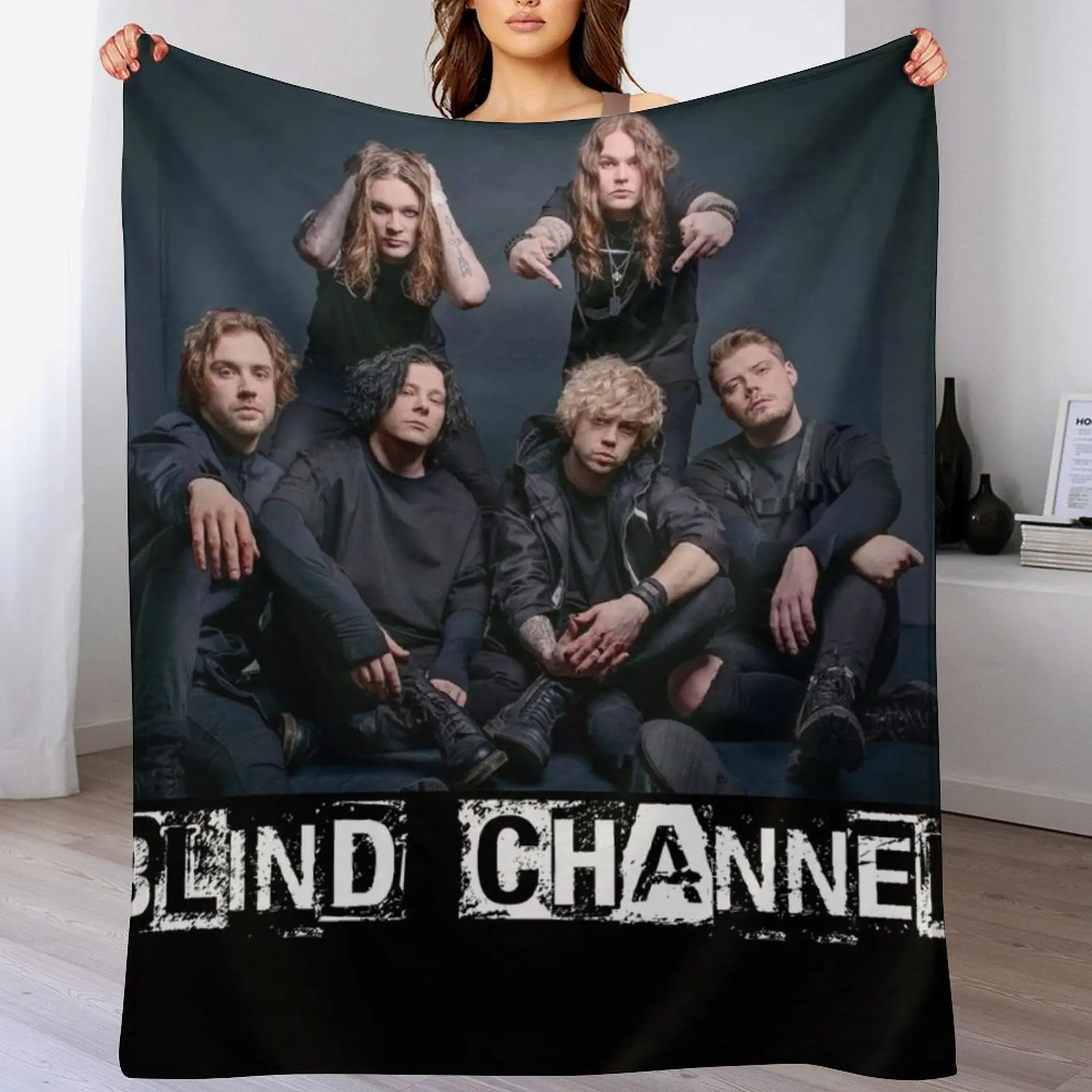 Blind Channel New Design Classic T-Shirt 2002 00001 Throw Blanket Picnic Giant Sofa Bed Fashionable Blankets