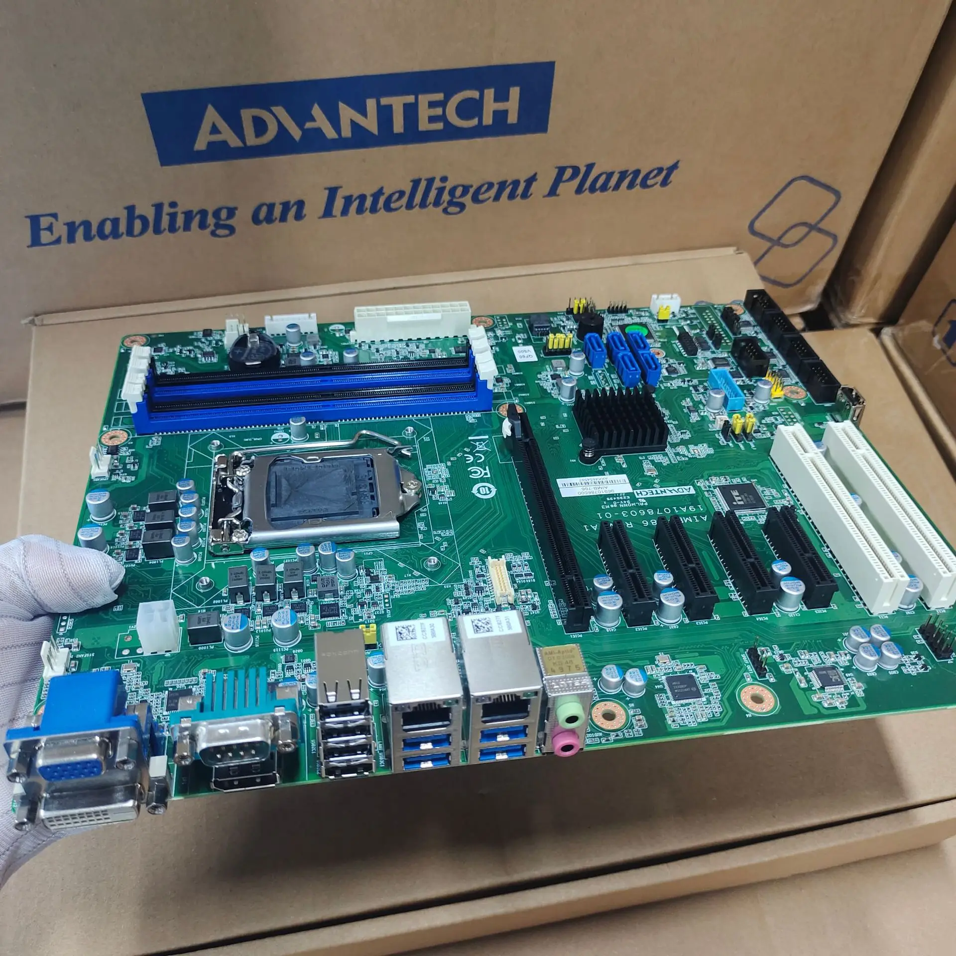AIMB-786G2 Advantech Industrial Motherboard ATX Industrial Computer Motherboard 5 PCIE Slot 89th Generation Core CPU