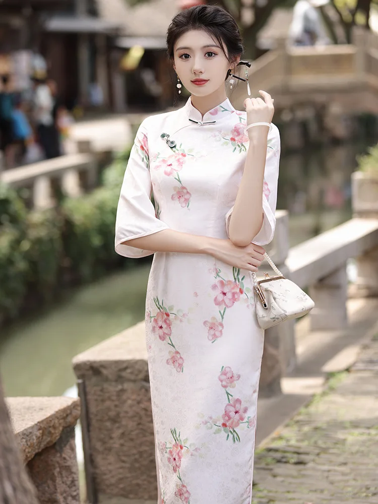 FZSLCYIYI Summer Flare Sleeve Printed Satin Cheongsam Dress Retro Fashion Banquet Costume Chinese Women Evening Qipao