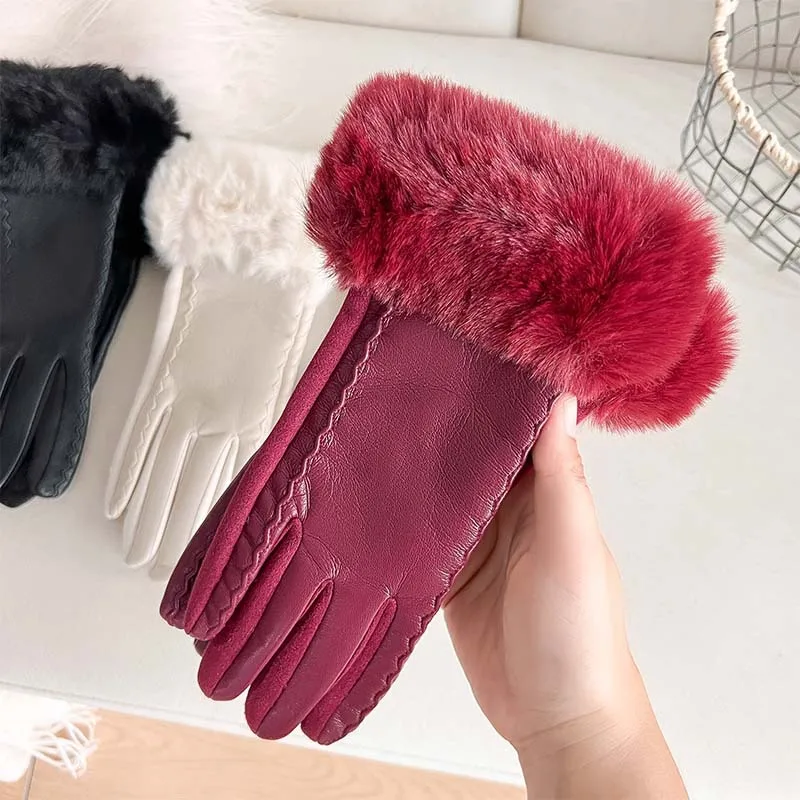 قفازات نسائية جلدية مزيفة على الموضة جديدة مع حواف من فراء الأرانب، متوافقة مع شاشة اللمس، دافئة ومقاومة للرياح لخريف/شتاء