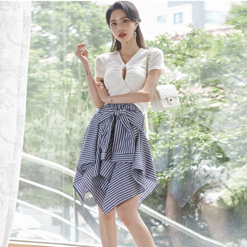 

Elegant Korean Style Striped Dress Two-Piece Set with Knitted Chest Hole Irregular Hemline Fashionable Summer Outfit for Women