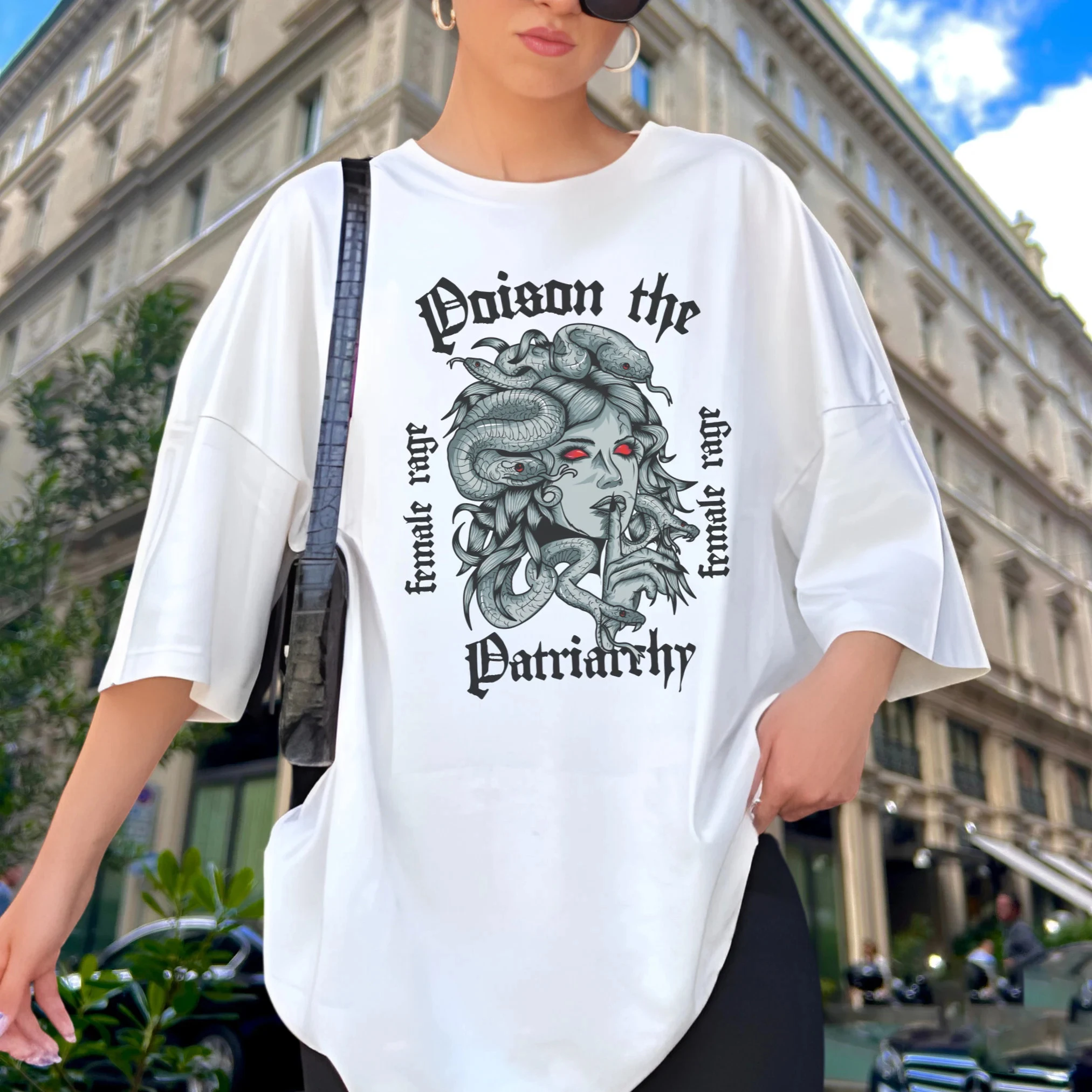 Vintage Elegance Silent Medusa Print Female Shirt New Fashion Ourdoor Individuality Women T-shrit Stylish Summer Casual Tee