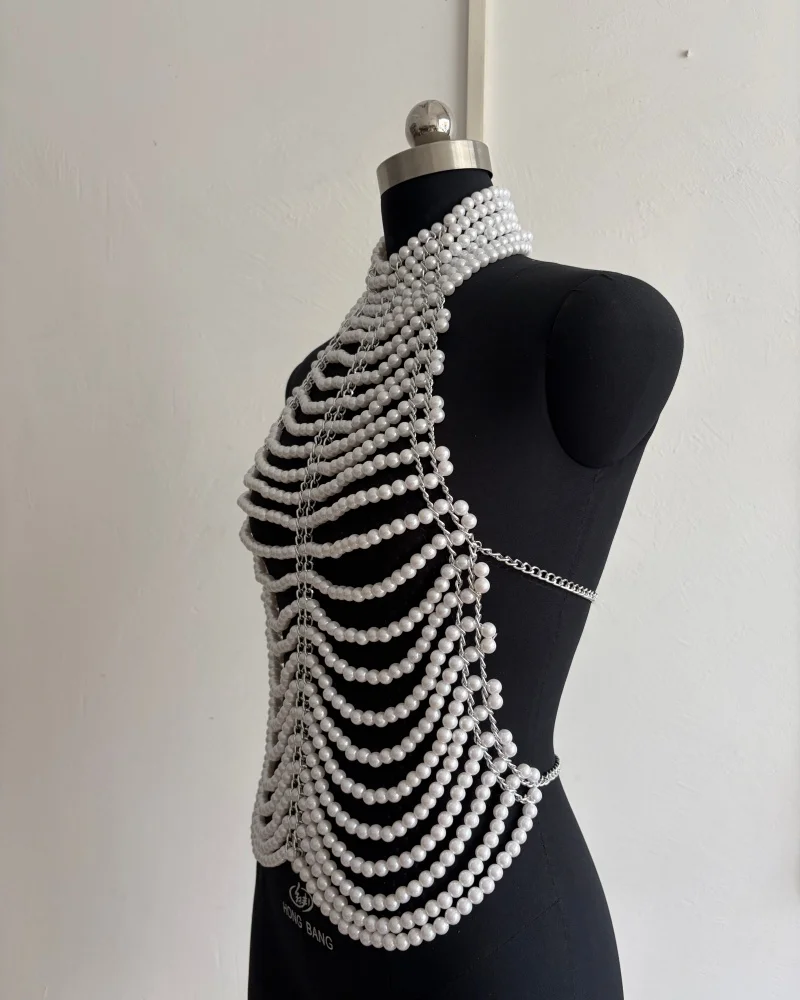 Damen Perlen-Halter-Top mit Körperkette - Rückenfreies, perlenbesetztes Chainmail-Crop-Top für Party, Festival, Rave, Nachtclub, Streetwear, Strand-Tanktops – Detail 8