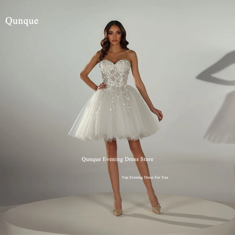 

Qunque Short Ball Gown Wedding Dresses Sweetheart Pearls Mini Tulle Wedding Gown Charming Appliques Robe De Mariée Customized