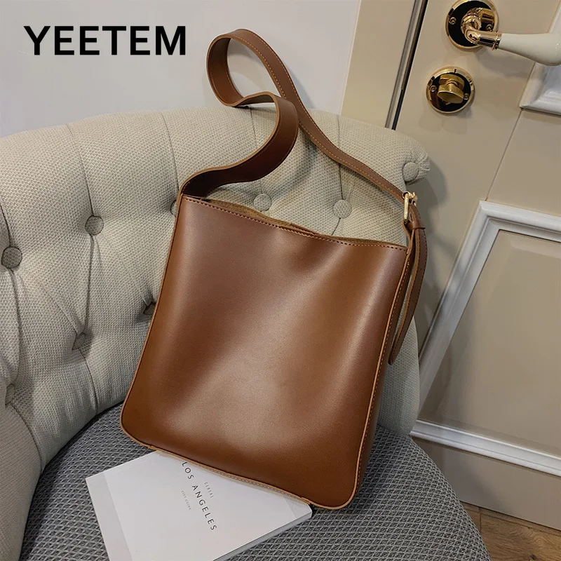 Large-capacity Bucket Messenger Bag Korean Shoulder Bag 2024 New Trendy Autumn Fashion Simple Magnetic Buckle Handbags