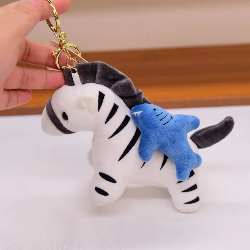 ตุ๊กตาม้าลายการ์ตูน ตุ๊กตาเชือกดึง ของเล่นตุ๊กตาขนนุ่ม พวงกุญแจม้า ของตกแต่งกระเป๋า ที่แขวนกระเป๋าเป้