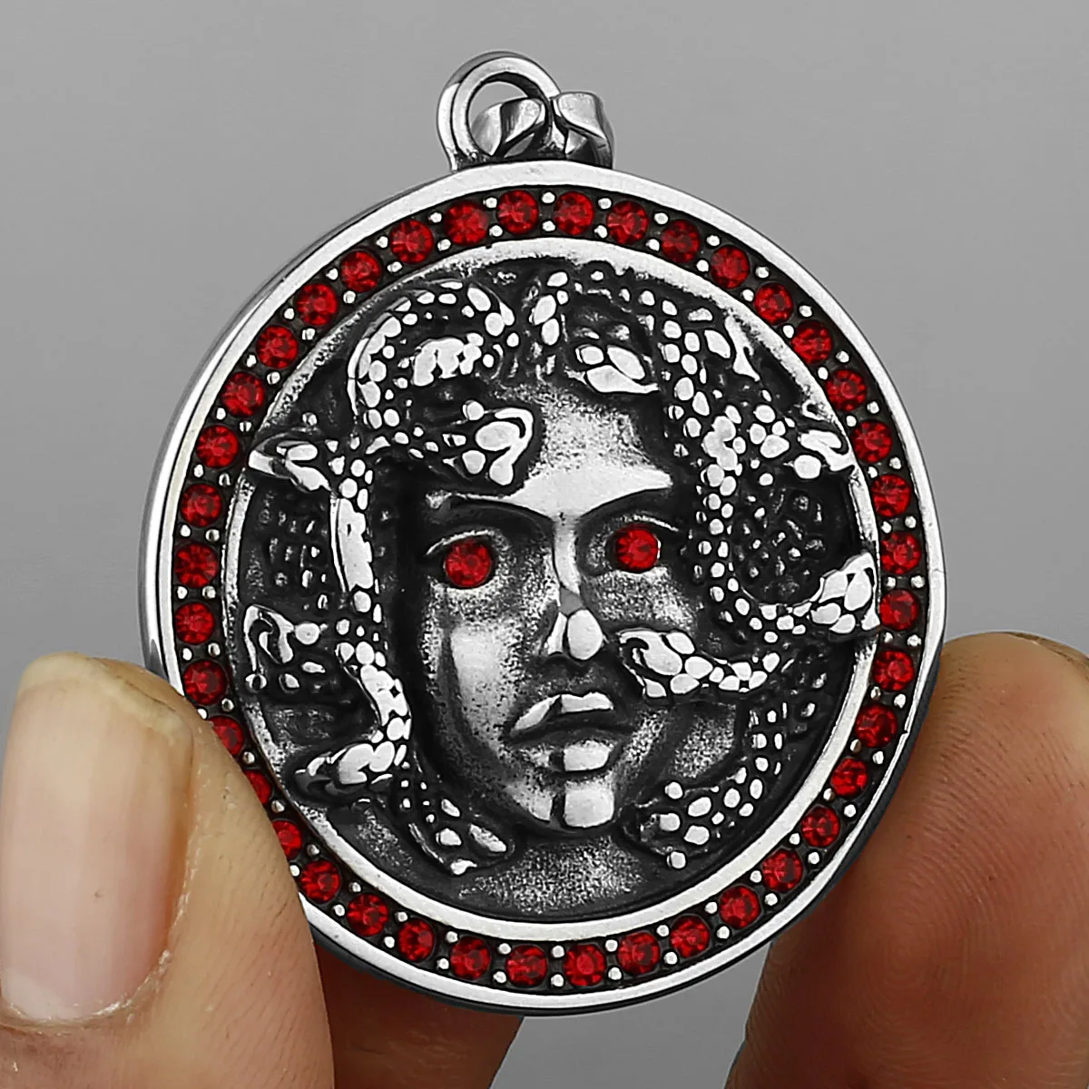 Fashion Luxury Red Zircon Inlay Medusa Pendant Necklace Men Women Punk Hip Hop Shiny Face Snake Head Necklace Jewelry