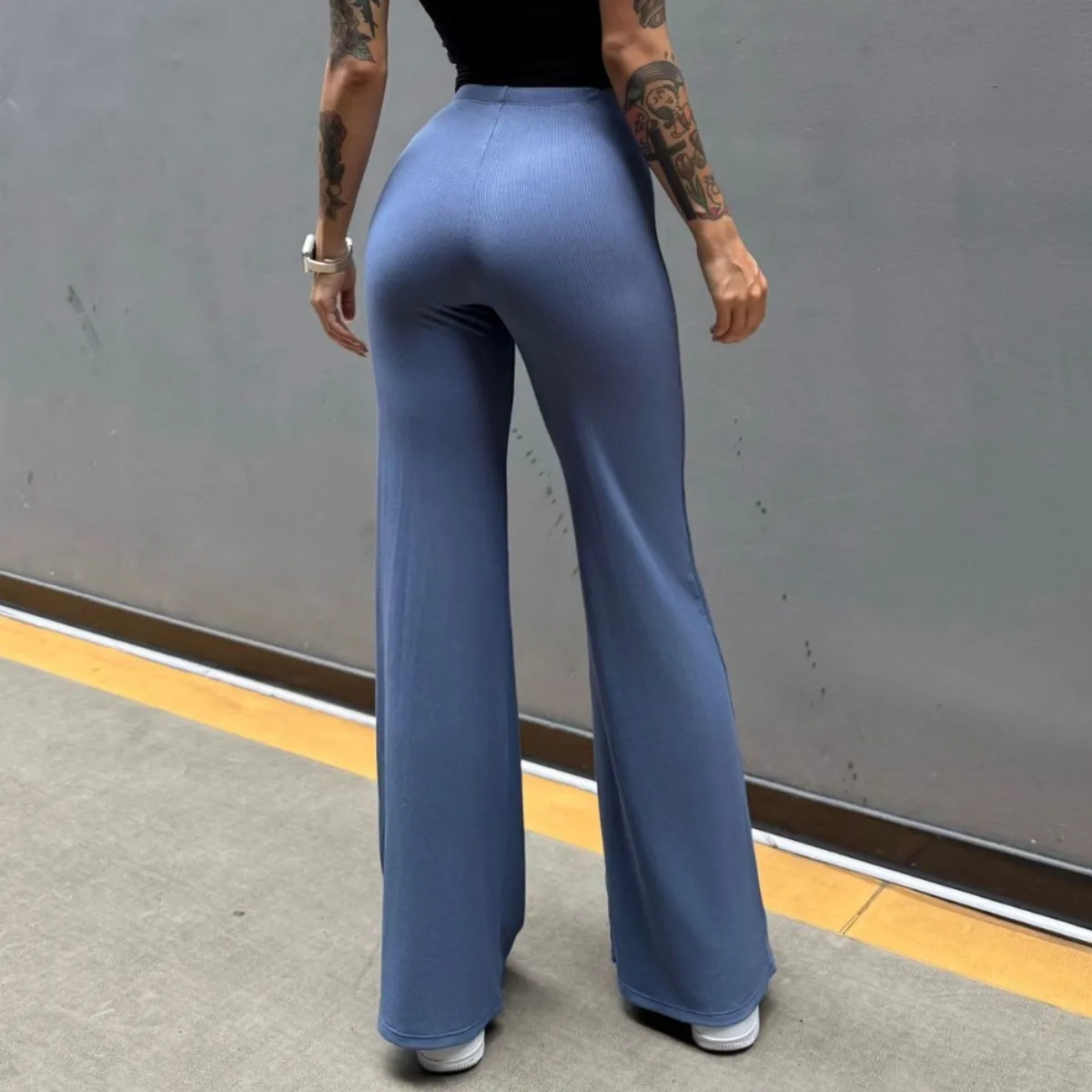 High-Waisted Booty-Enhancing Yoga Pants Buttery Soft 4-Way Stretch Flowy Drape Lounge Fitness for Women