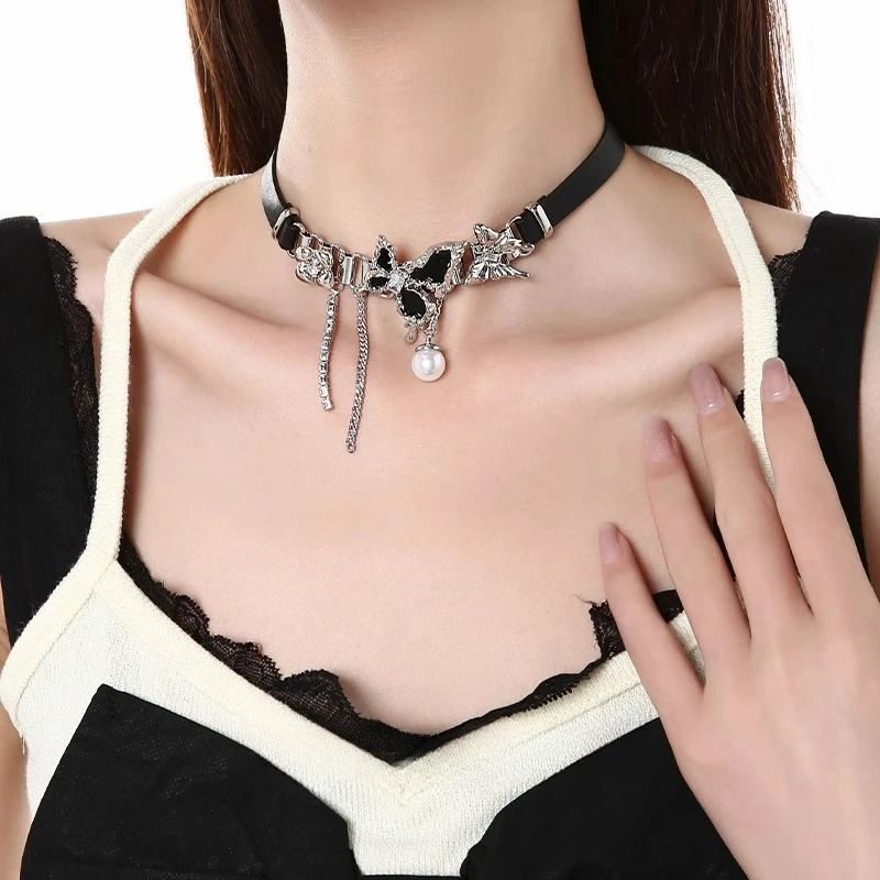 

Stylish Sweet Cool Babes Choker Butterfly Necklace Women's High Street Ins Hip Hop Short Necklace