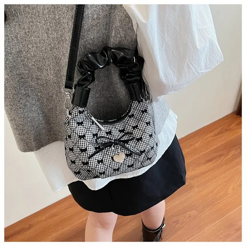 

Minimalist Unique Vintage Fashion Bag Solid Color Crossbody With Large Capacity Design For Women Casual And Spacious