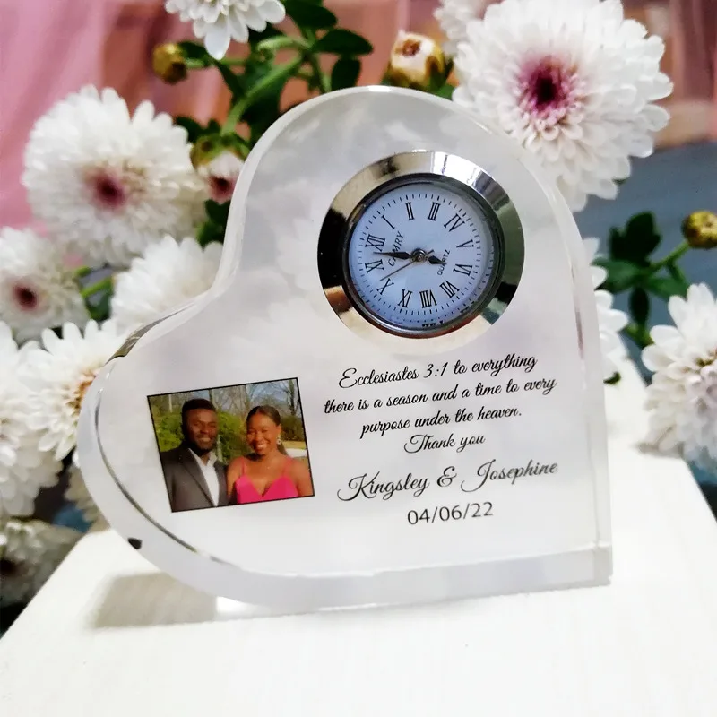 

5Pcs Free Shipping Excellent Cutting Crystal Heart Clock Customized Engraving Photo Printing Wedding Anniversary Favor Gifts