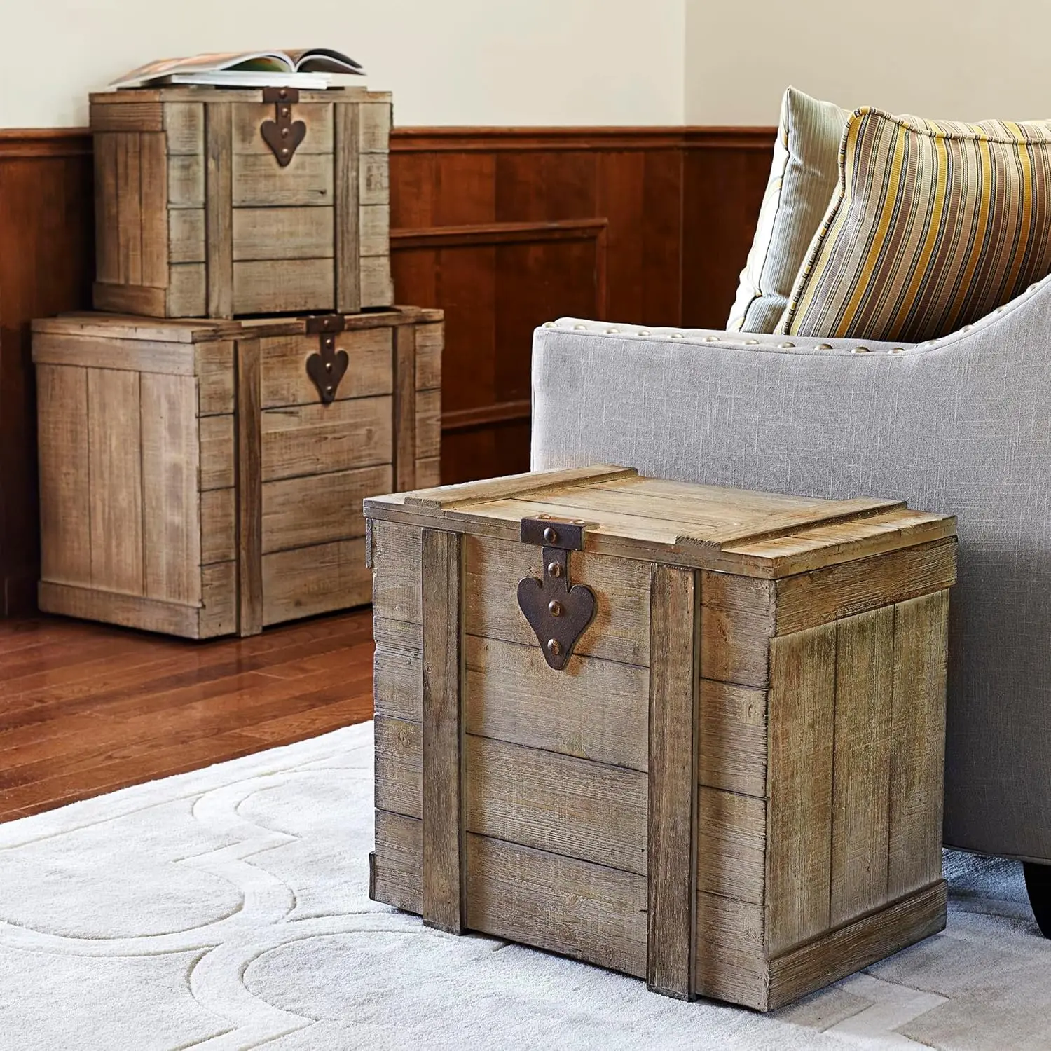 Decorative Trunk, Victorian Style, Aged-Wood Finish and Metal Accents