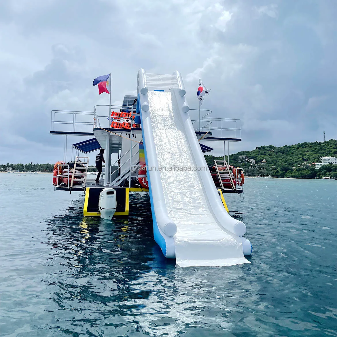 

Customized Water Park Slide Boat Slide Inflatable Yacht Floating Water Slide With Dock Pool for Summer