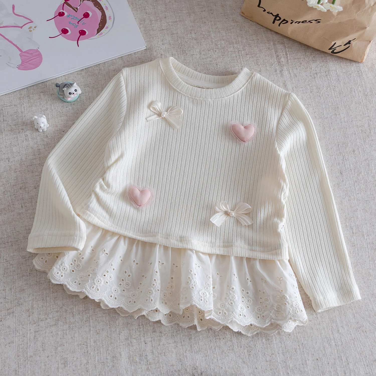 الفتيات طويلة الأكمام تي شيرت الخريف جديد للأطفال ثلاثية الأبعاد القلب العلوي الكورية الاطفال سليم أسفل قميص القوس الدانتيل الربط البلوز