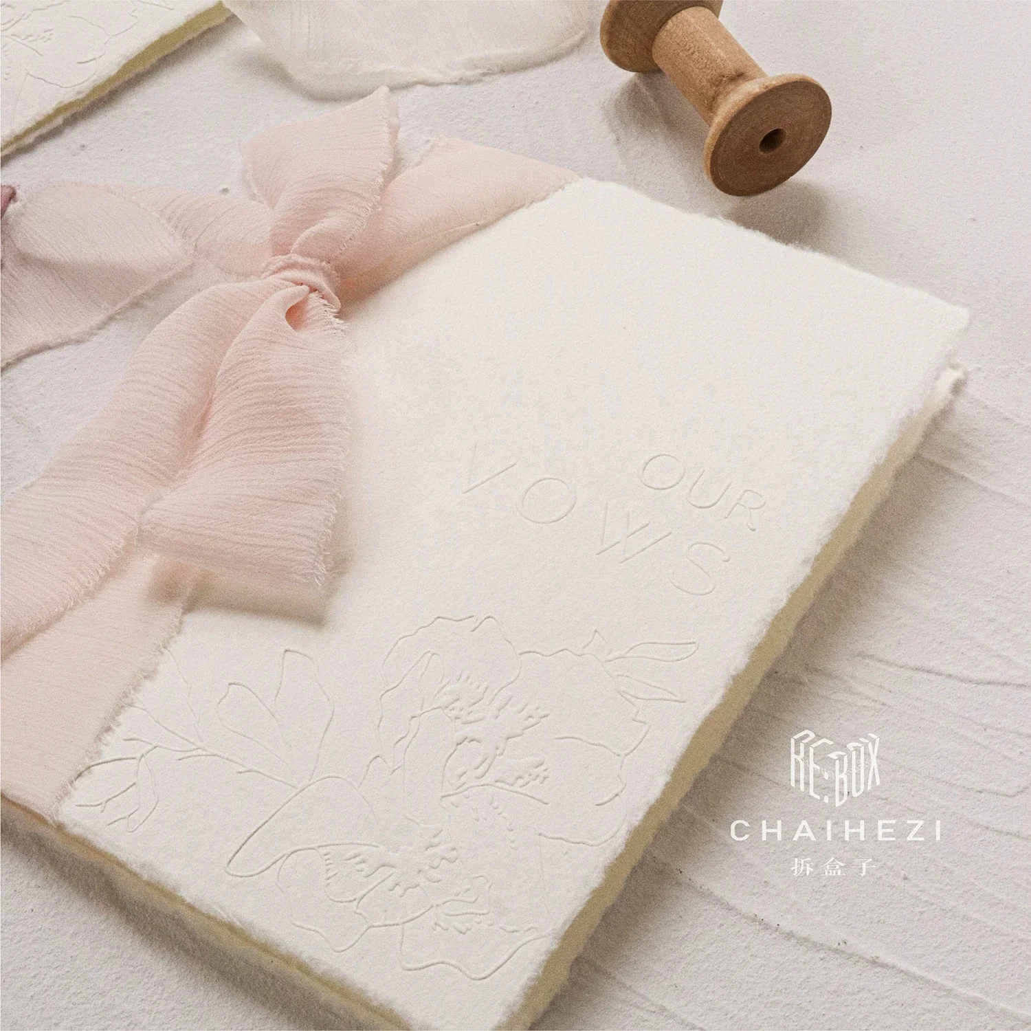 2pcs New Wedding Vow Books Card Concave and Convex Design Decoration Invite Gift Book His And Her Ribbon Vow Cards with Ribbons