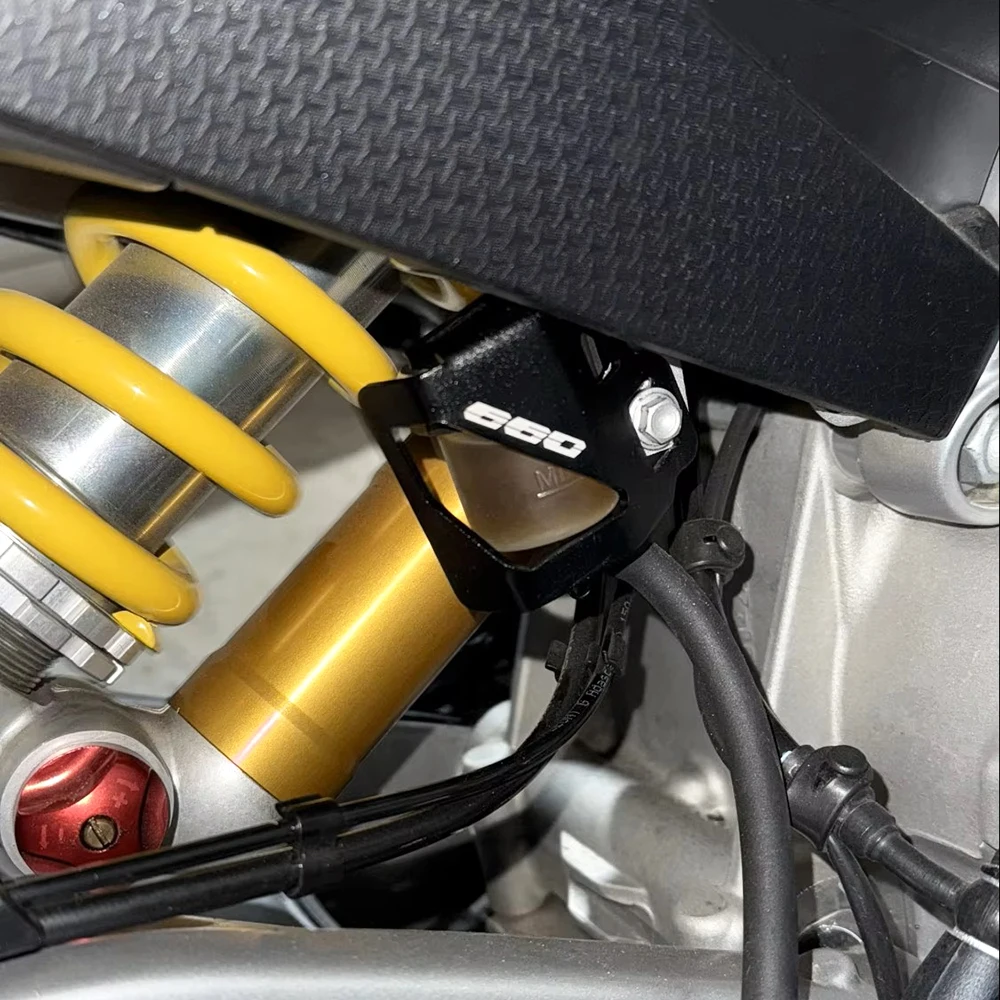 Für RS457 RS 457 2025 2024 RS660 RS 660 Tuono 660 Motorradzubehör Abdeckung des hinteren Bremsflüssigkeitsbehälters Öltankschutz – Detail 3