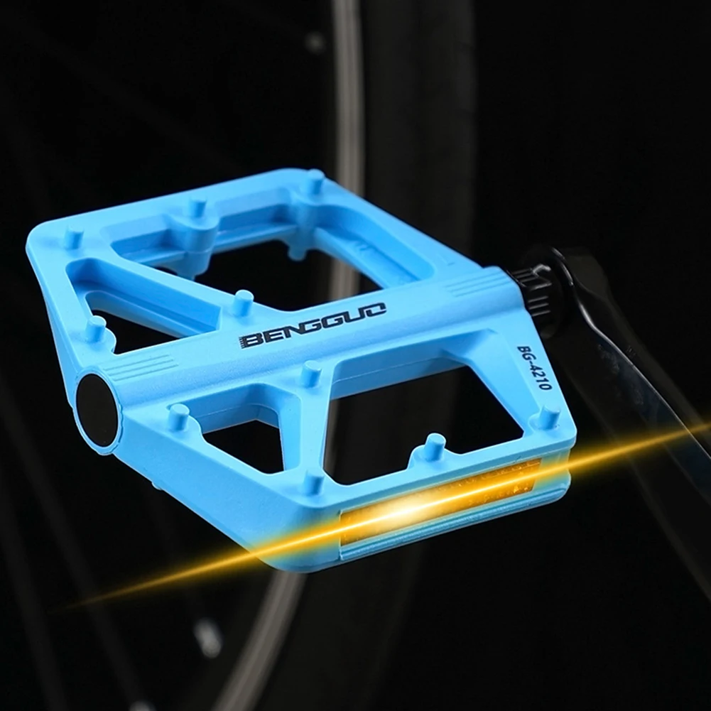 

Double DU Bearing Mountain Road Bike Flat Pedals with Reflector Bicycle Platform Pedals Cycling Safety Pedals for Night Riding