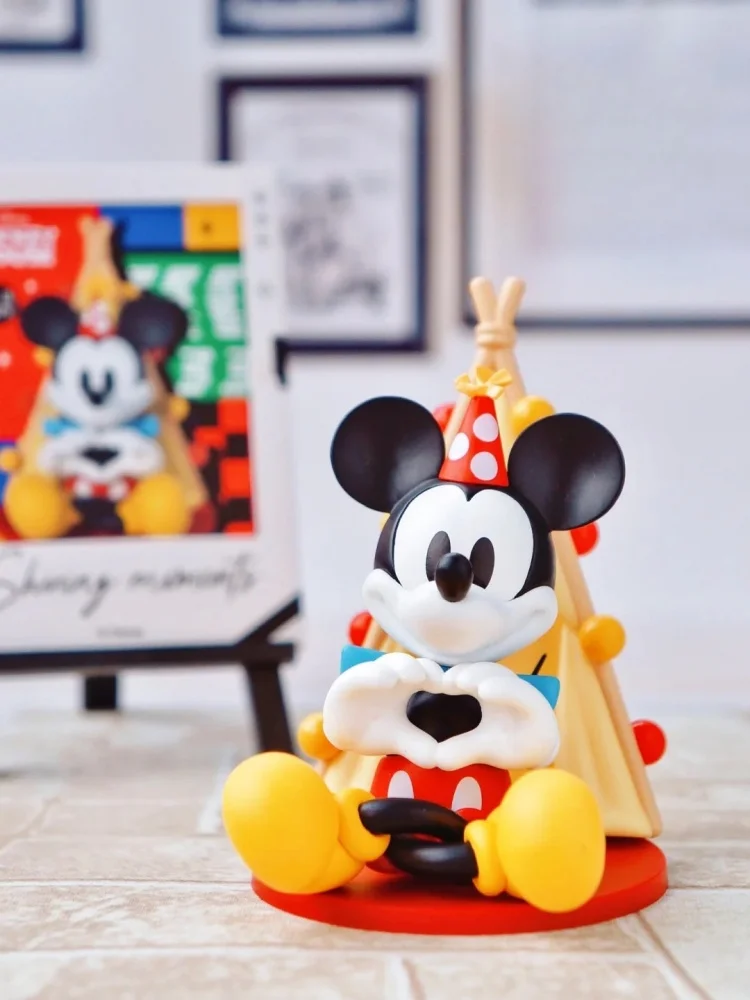 

Набор из 52 коллекционных фигурок Disney Mickey Mouse Shining Moment: милые персонажи, декор для рабочего стола, идеальная загадочная коробка-сюрприз