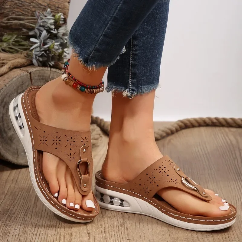 2024 Zomer Nieuwe Mode Wedge Schoenen Voor Vrouwen Strand Vrouwen Slippers Platform Slippers Vrouwen