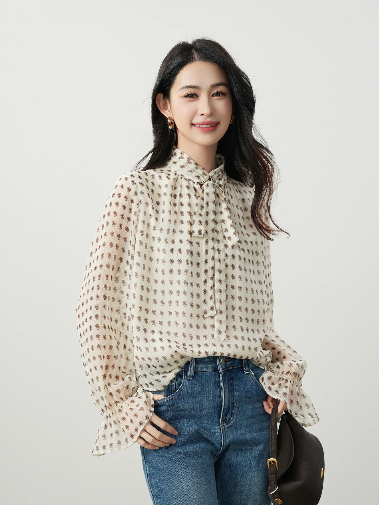 

Романтическая классическая женская блузка в горошек с длинным рукавом, модная прямая модель из полиэстера для ранней весны