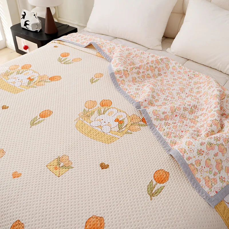 Thickened non-slip four-season bed cover tatami mattress three-layer integrated padded bedspread
