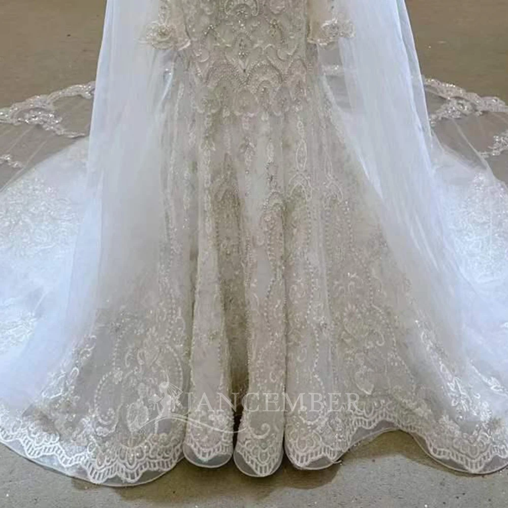 ชุดแต่งงานลดราคาพิเศษ ประดับด้วยลูกปัด แขนยาว คอวี ทรงเมอร์เมด พร้อมชายกระโปรงยาวลากพื้น สำหรับเจ้าสาว vestido femininos