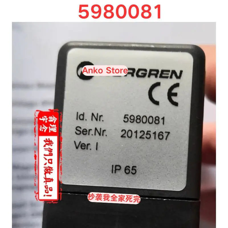 

Brand-new Original 5980081 plug