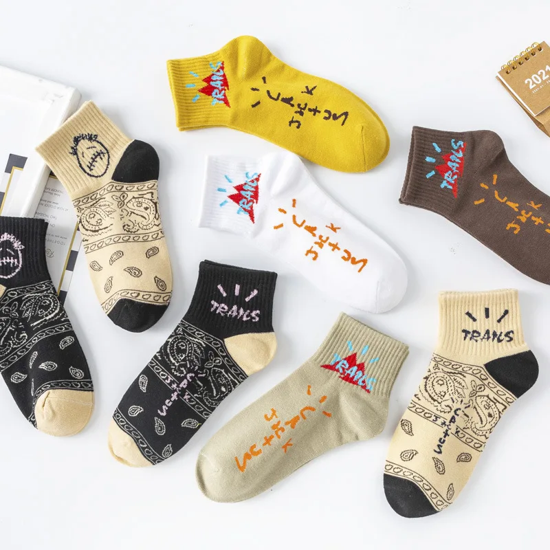 AJ Barb Halloween Scary Face Cashew Flower Cotton Letter Socks Men\'s and Women\'s Sports Socks