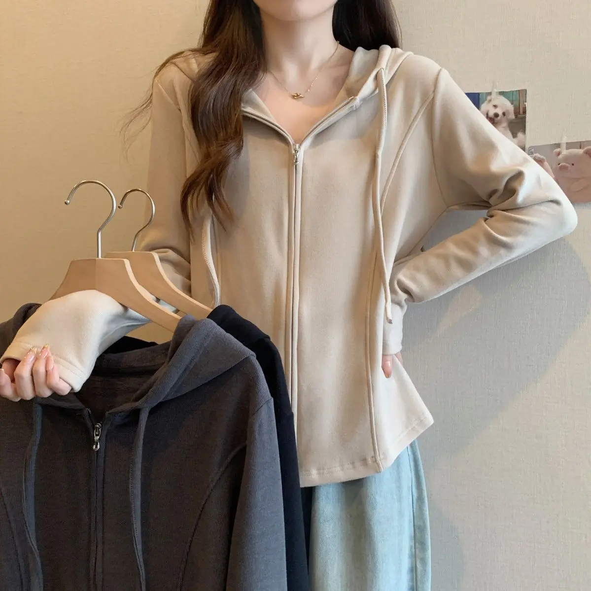 Beige Zip-Up Hooded Cardigan Women Slim Fitted Long Sleeve Drawstring Hood Lightweight Casual Outerwear Jacket