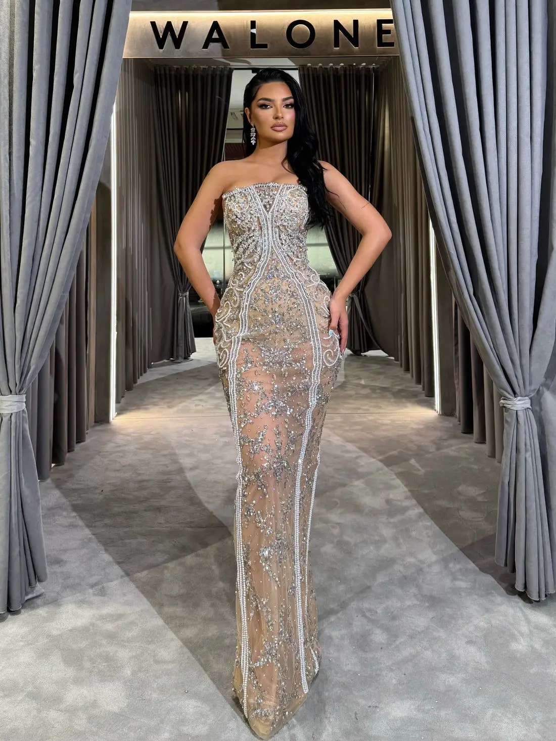 Disegni speciali Abito da festa Abbellimento Sirena 2 pezzi Abiti da donna Abiti da ballo in argento con perline Fiocco trasparente Realizzato su misura