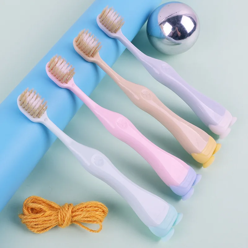 Brosse à dents ultra fine pour enfants, conception de ventouse astronomique, doux, dessin animé, hamster, paquet de 4 sacs PE, soin des dents des enfants