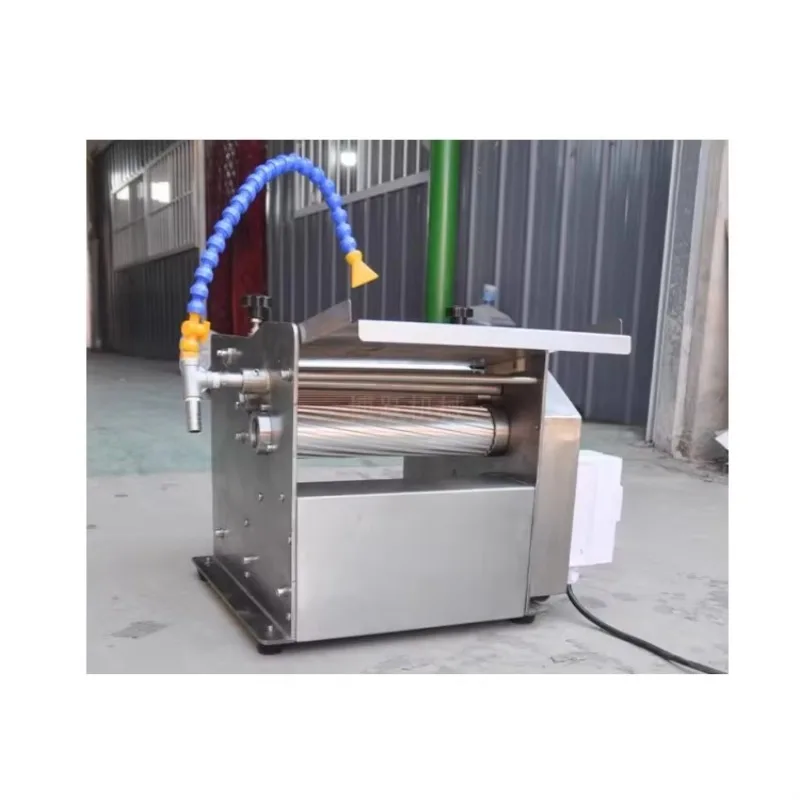 La macchina automatica per la lavorazione dei pesci con consegna rapida