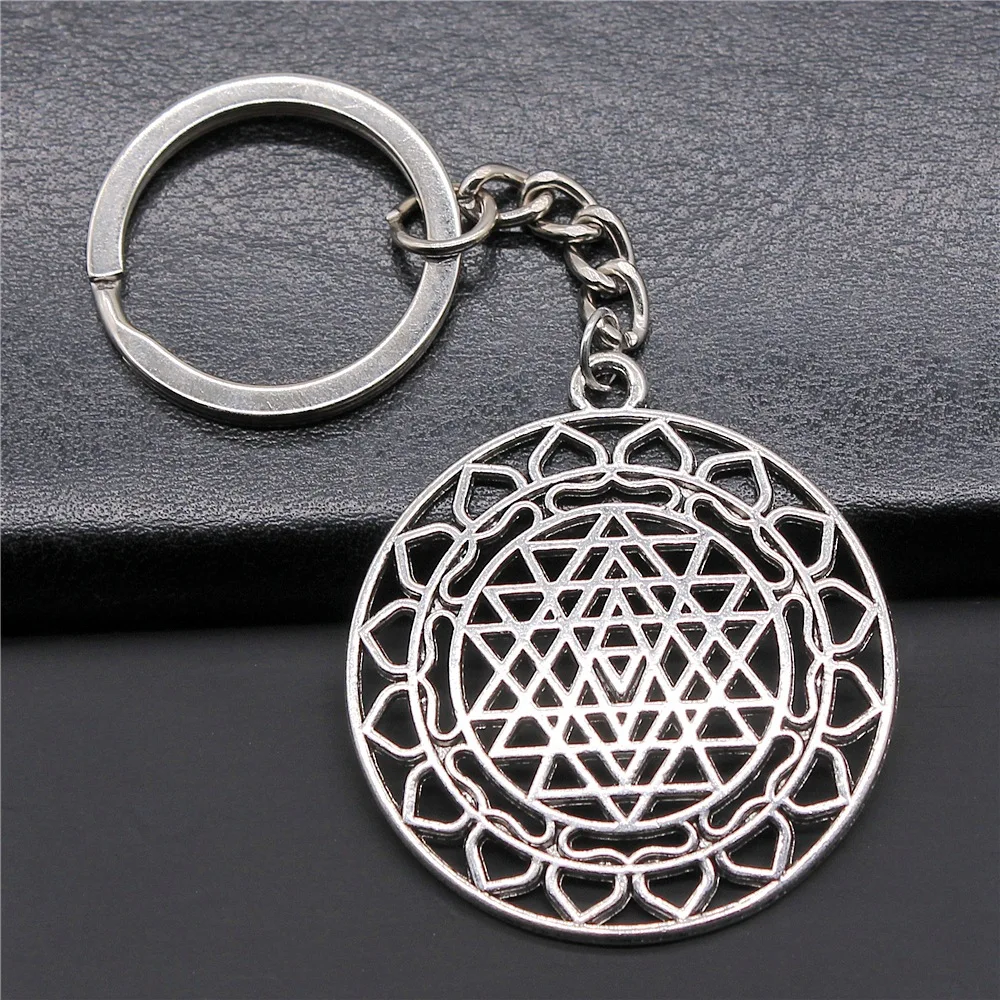 Woemn Men Keychain Dropshipping Antique Silver Color 44x40mm Sri Yantra Pattern Pendant Keyring Gift