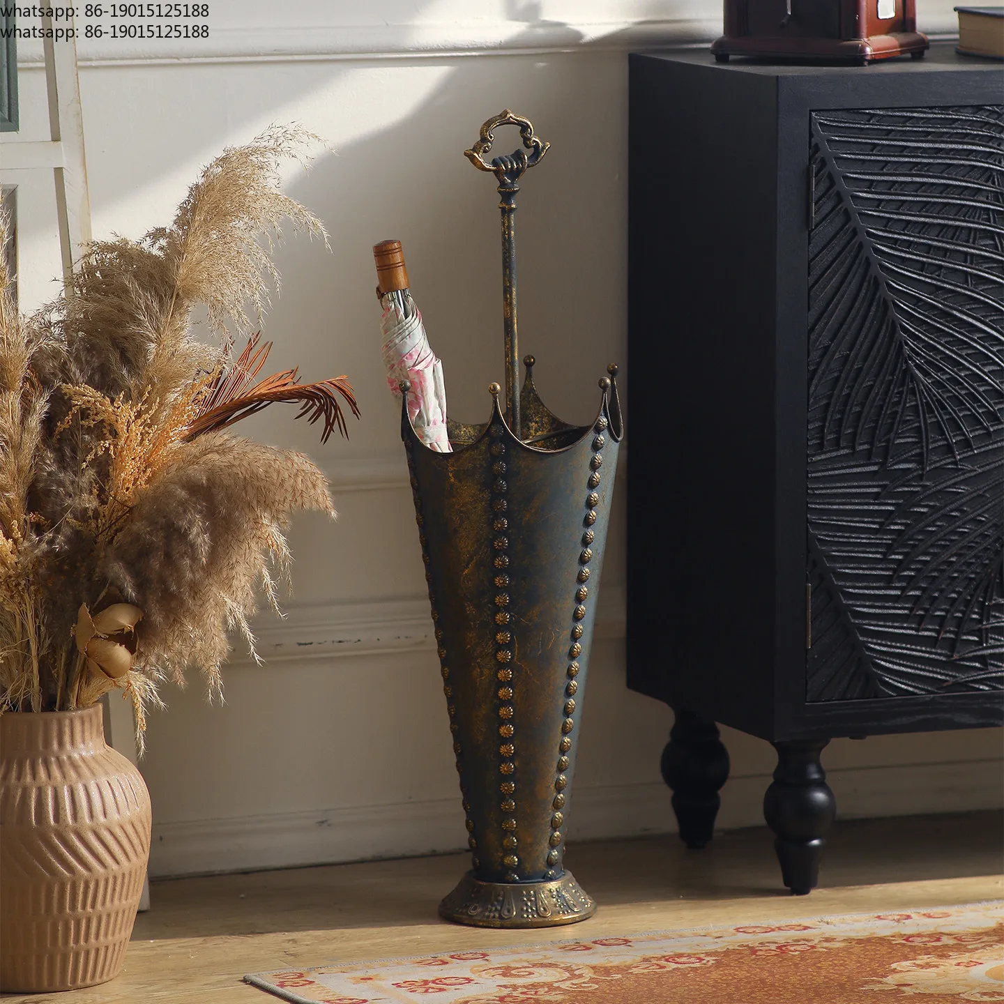 high-end umbrella bucket Home decoration Floor-to-ceiling umbrella storage bucket Hotel lobby door decoration ornament