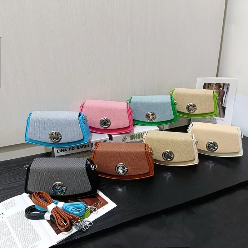 

Elegant Leather Messenger Bag For Women Classic Design By Famous Designer Luxury Brand Popular Shoulder Crossbody Handbag Ladies