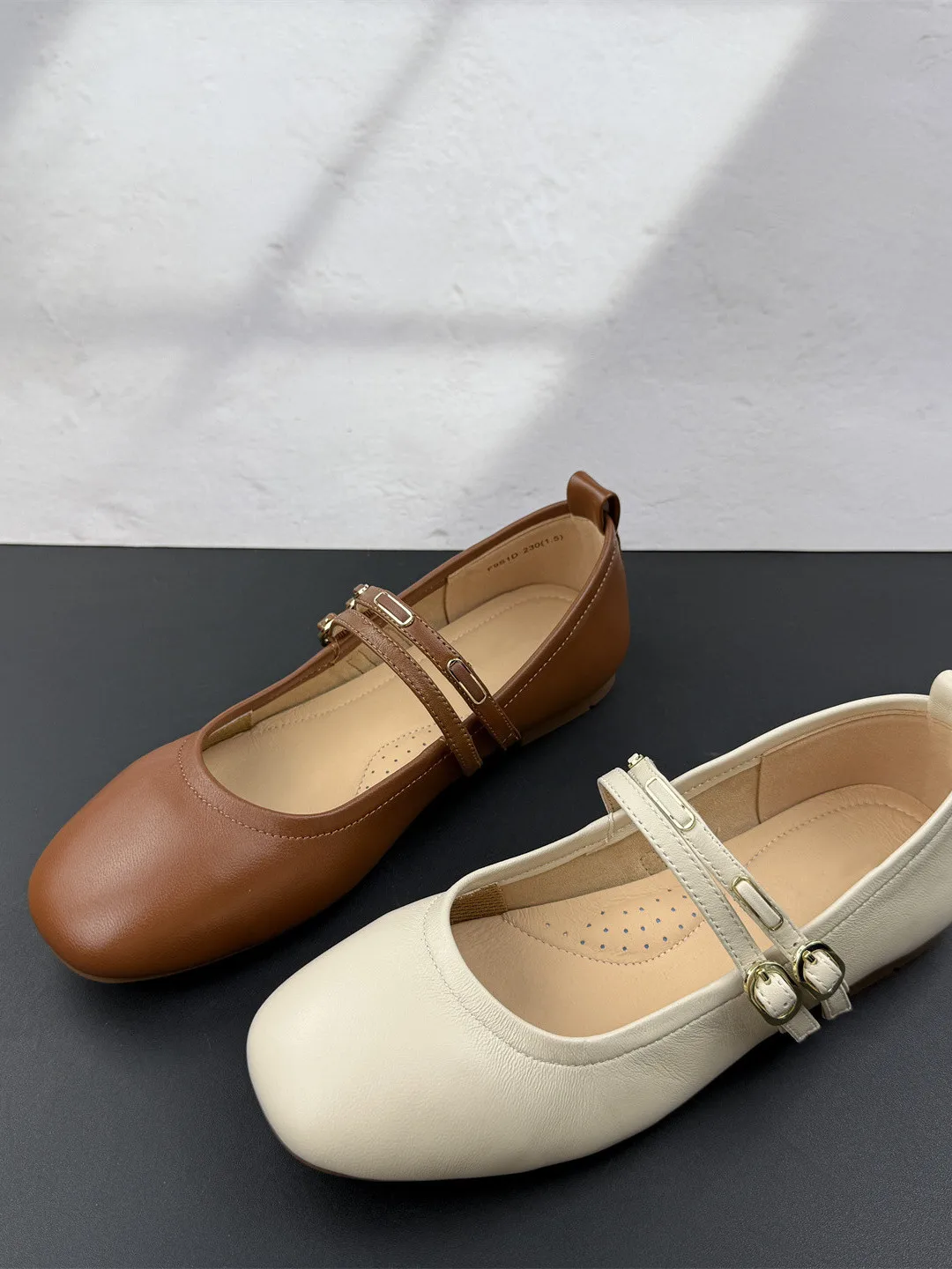 scarpe-basse-da-donna-mary-jane-in-pelle-con-punta-arrotondata-doppia-fibbia-suola-sottile-in-pelle-di-pecora-ballerine-alla-moda-collezione-autunno-2026