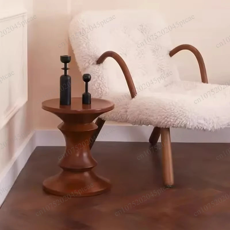 Corner table, balcony, round wooden coffee table, minimalist style, solid wood small coffee table, retro living room